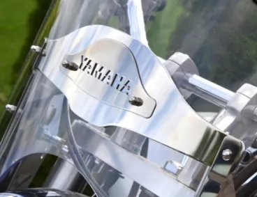 Malé akrylové plexisklo YAMAHA XVS 1100 Drag Star/V Star Classic (STANDARD-NEREZ)